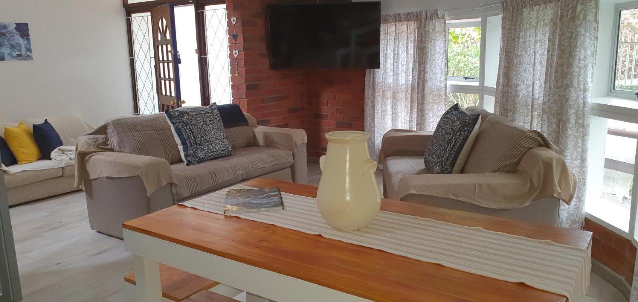 Summer Sand Holiday Cottages Scottburgh Dış mekan fotoğraf