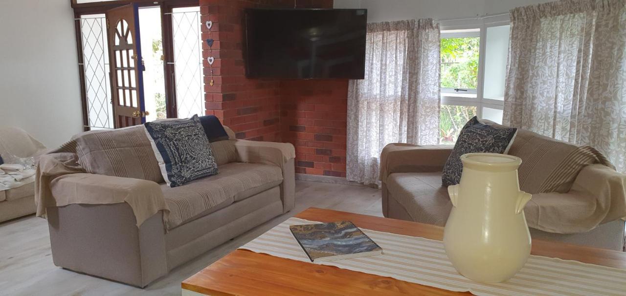 Summer Sand Holiday Cottages Scottburgh Dış mekan fotoğraf